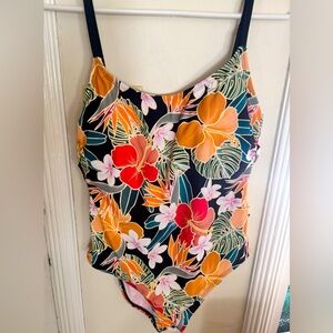 HURLEY One Piece SwimSuit with SPF 50 Protection NWOT  Size XL